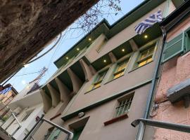 Theothea Suites, hotel dicht bij: House of Mehmet Ali, Kavala