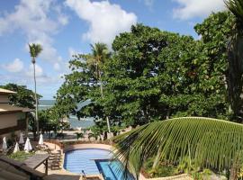 Apt na Praia do Forte em Condom&iacute;nio frente mar!