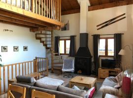 Ski Lodge, hotel i Brides-les-Bains