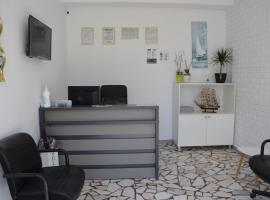 Vila Iunona – hostel w mieście Costinesti