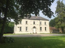 Ballyrider House Beautiful Triple Suite, bed and breakfast en Inch Cross Roads