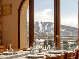 VTF Les Esquirousses, hotel in Arvieux