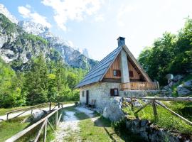 Mountain heart holiday house, hotel v Trenti