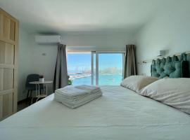 Eos Sea View Apartments, hytte i Siracusa