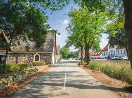 Sonnerupgaard Hotel & Konference, hotel na may parking sa Kirke-Hvalsø