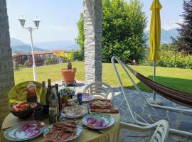Bnbook Apartment La Motte, hotel with pools in Luino