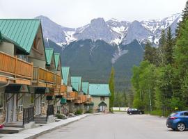 BANFF WOODS LODGE, hotel v destinaci Canmore