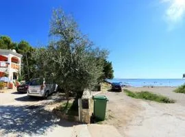 Apartment in Vir with sea view, balcony, air conditioning, Wi-Fi (4595-3)
