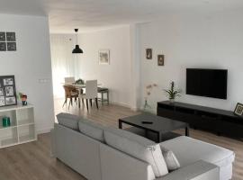 Apartamento nuevo, céntrico y tranquilo, appartement in Bullas