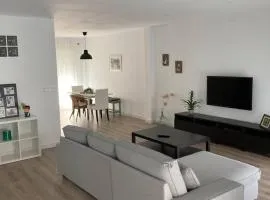 Piso nuevo, céntrico y tranquilo