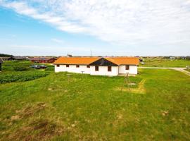 Three-Bedroom Holiday home in Brovst 18, hotel em Harboør