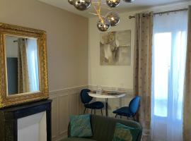 Bella Mia - Chic apartment near Orly Rport 15mns frm Paris, Hotel in Choisy-le-Roi