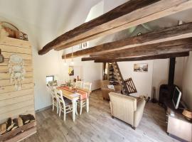 House "Ranná Rosa" - Holidayfarm Natural Slovakia, alojamento para férias em Modrý Kameň