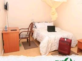 The 4 JS Bed and Breakfast Emali, hotel near Sultan Hamud Railway Station, Emali