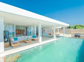 Deep Blue Villa Umeanyar, villa em Umeanyar