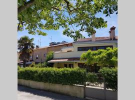 Lovely house in the most peacefull place of Grado, hotel a Grado