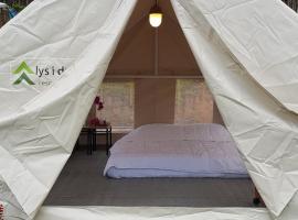 Lys I dalen resort&camping, luxury tent in Khao Kho