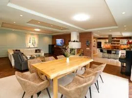 Iseroase House Deluxe