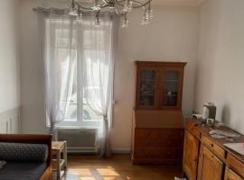 Tout à pied, 100m de la plage! Grand 2 pièces cosy