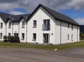 One The Cairns, hotel in Connel