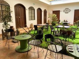 Hostal Las Puertas, holiday rental in Santa Ana