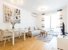 Tanja modern apartment with balcony and parking garage