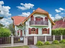Apartments in Balatonmariafürdo - Balaton 19491
