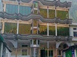 Besham Shangrilla Hotel, hotel v destinaci Kund Saiyidān