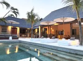 Balidroomvilla Sanur - Full Serviced - Beachside