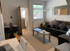 Eclipse Apartment No 3, holiday rental in Newmarket