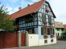 Maison accueillante dans Wingersheim-les-Quatre-Bans avec terrasse.