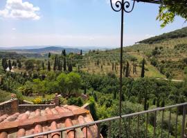 Casa Vacanze "Nonna Vela", feriehus i Petroio