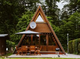 Nurdachhaus Marie im Nordschwarzwald, cheap hotel in Neuhausen