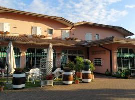 Hotel Ristorante alla Campagna, viešbutis mieste San Džovani Lupatotas