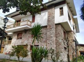 Albergue La Costana, hotel in Oviedo