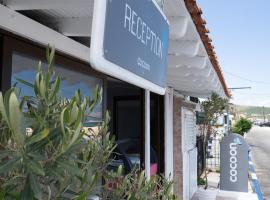 Cocoon Hotel-Beach bar, hotel in Sarti