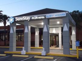 SureStay Plus Hotel by Best Western St Marys Cumberland, gostišče v mestu Saint Marys