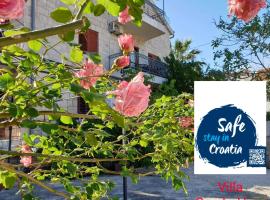 Villa Sandra Hvar, ξενοδοχείο στο Χβαρ