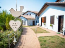 La Valle Dei Caprioli Village Bungalow Park - Freelandia Azienda Agricola, pet-friendly hotel in Montescudo