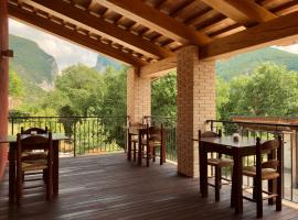 Djenga - rock 'n rooms, hotel v destinaci Genga