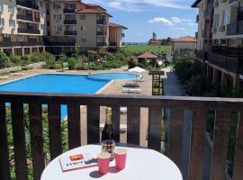 Chateau Aheloy 2, apartment with sea view, hotel cu parcare din Aheloi