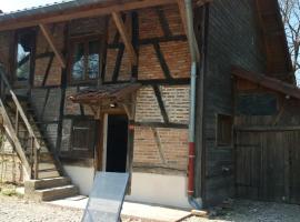 La Poulette, hotel in Montpont-en-Bresse