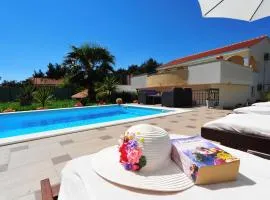 Villa Vanilla with Heated Pool