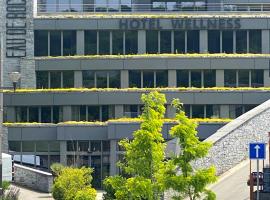 Hôtel WELLNESS EAU DE ROCHE Durbuy, hotel di Durbuy