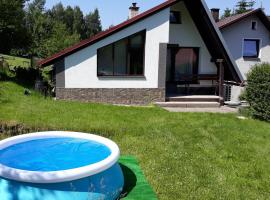 Bungalow Škrabálek: Rokytnice nad Jizerou şehrinde bir tatil evi