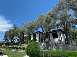 Hilja's Oliven Garden Bungalows, hotel v Ulcinji