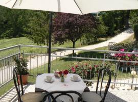 B&B Le Cerque, hotel with parking in Crocicchia