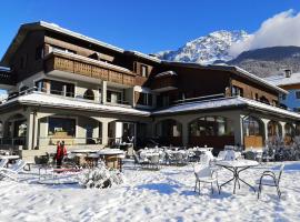 Hotel Nevada – hotel w mieście Bormio