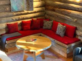 Logwood Chalet, cabin in Luosto