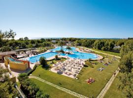 Happy Camp mobile homes in Camping Village La Masseria, hotel i Gallipoli